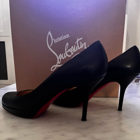 CHRISTIAN Louboutin black leather heels round toe - Picture 2 of 5